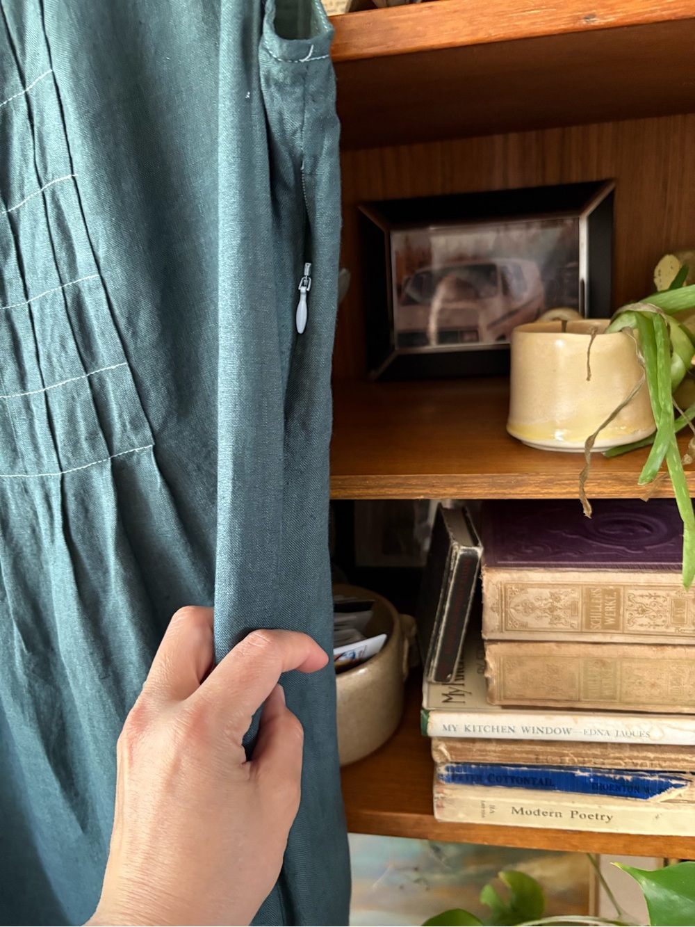 👉3/$25 Spanner 100% Linen Ethereal Green Dress XS - Picture 3 of 5
